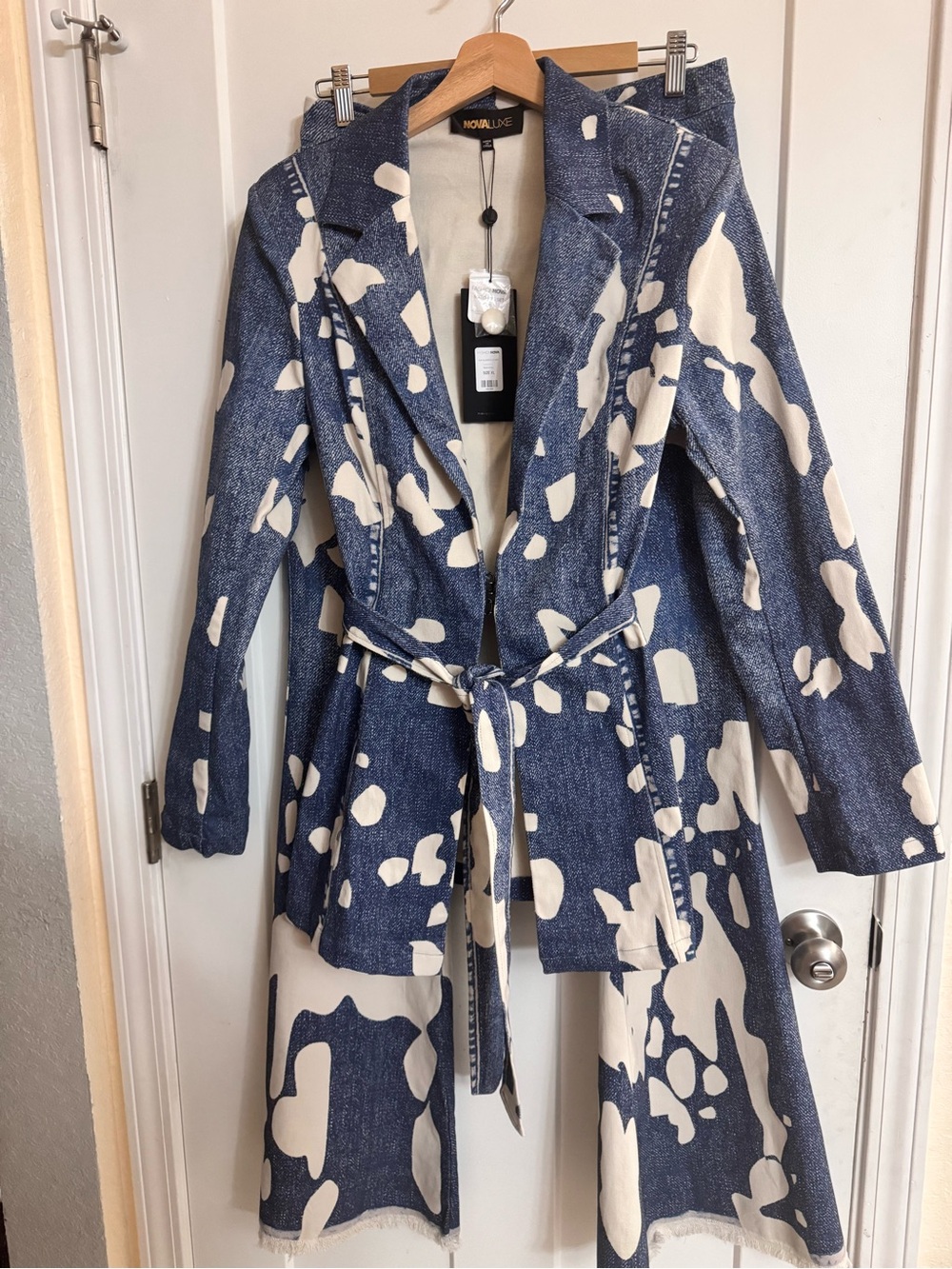 Fashion Nova Blue & White Abstract Wide-Leg Jumpsuit - Picture 12 of 12
